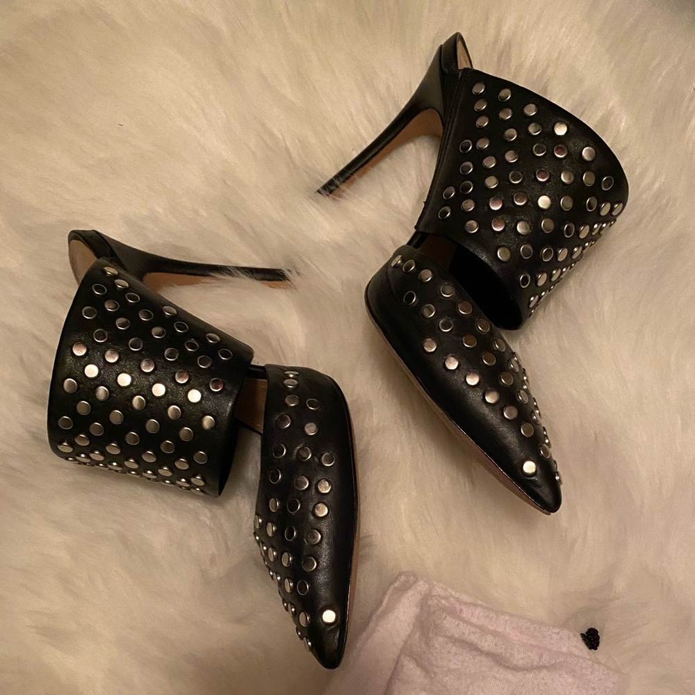 MULE HEELS